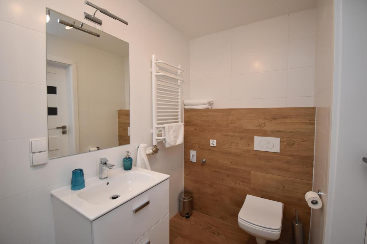 Apartamenty Pod Skalitem ชเจอร์ค ภายนอก รูปภาพ